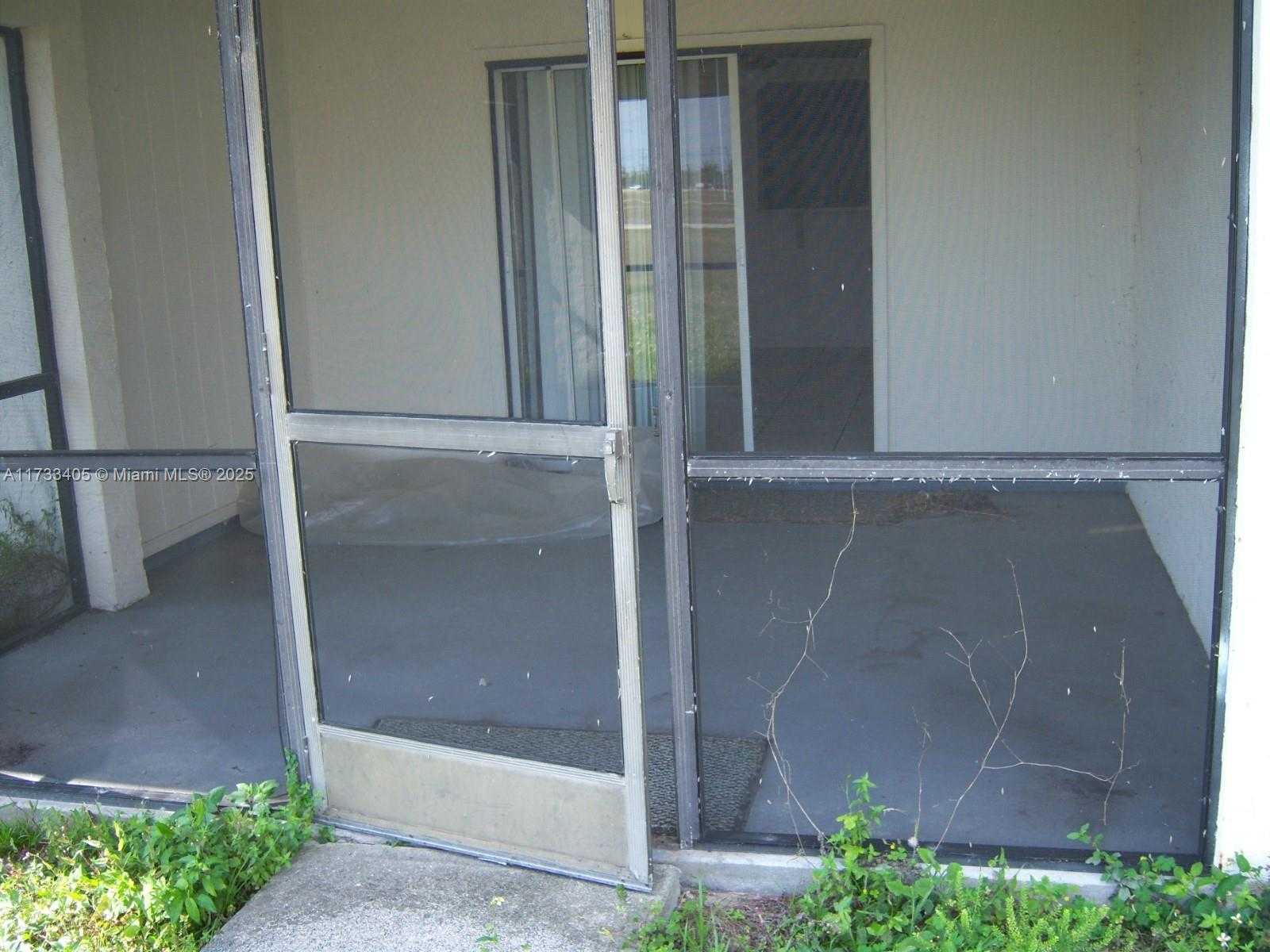 Small Image of 611 SOUTH WEST 3 TE, Cape Coral Number 36