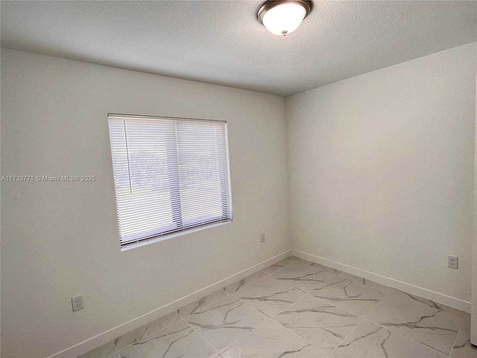 Small Image of 21226 SOUTH WEST 119TH AVE #2, Miami Number 8
