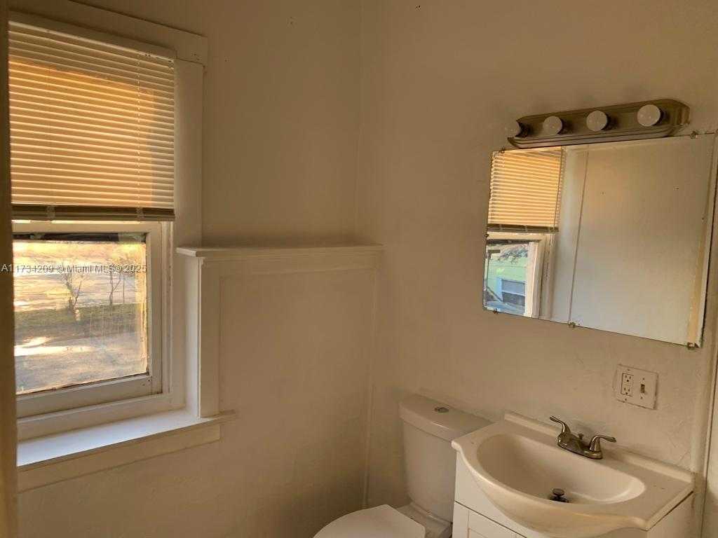 Small Image of 605 SOUTH J ST, Lake Worth Number 23
