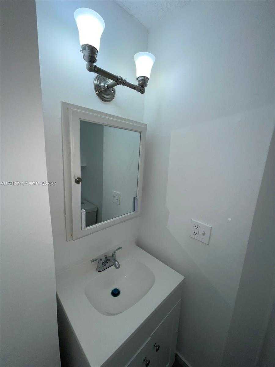 Small Image of 605 SOUTH J ST, Lake Worth Number 42