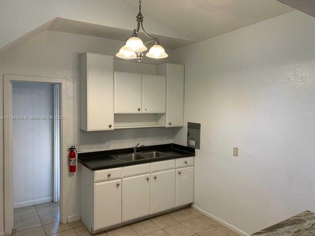 Small Image of 605 SOUTH J ST, Lake Worth Number 6
