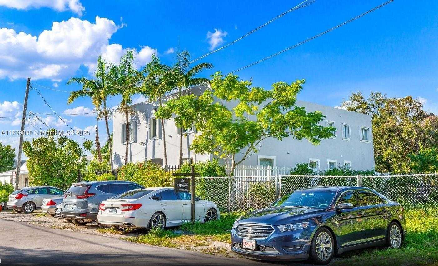 Small Image of 121 NORTH EAST 55TH ST, Miami Number 2