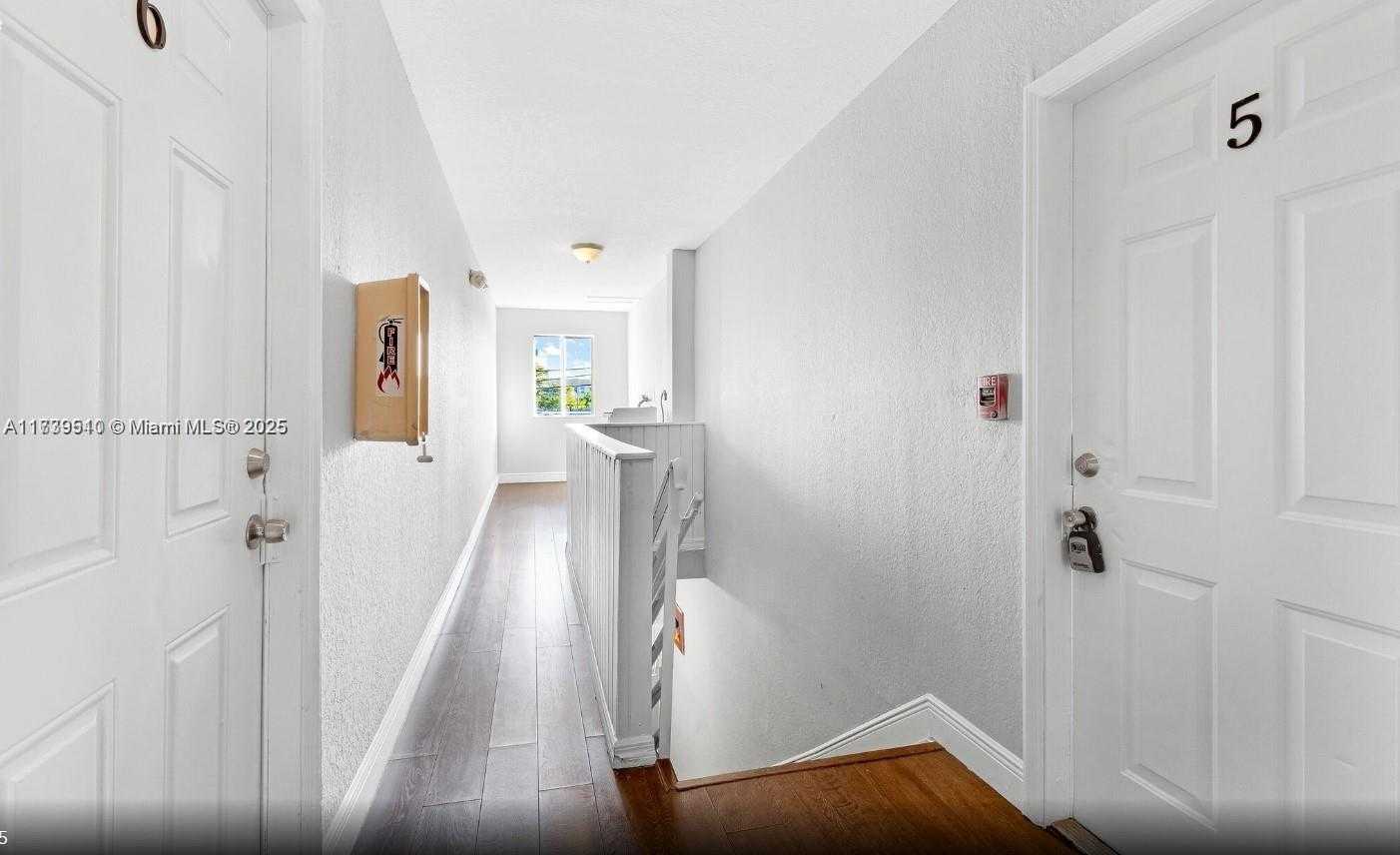 Small Image of 121 NORTH EAST 55TH ST, Miami Number 5