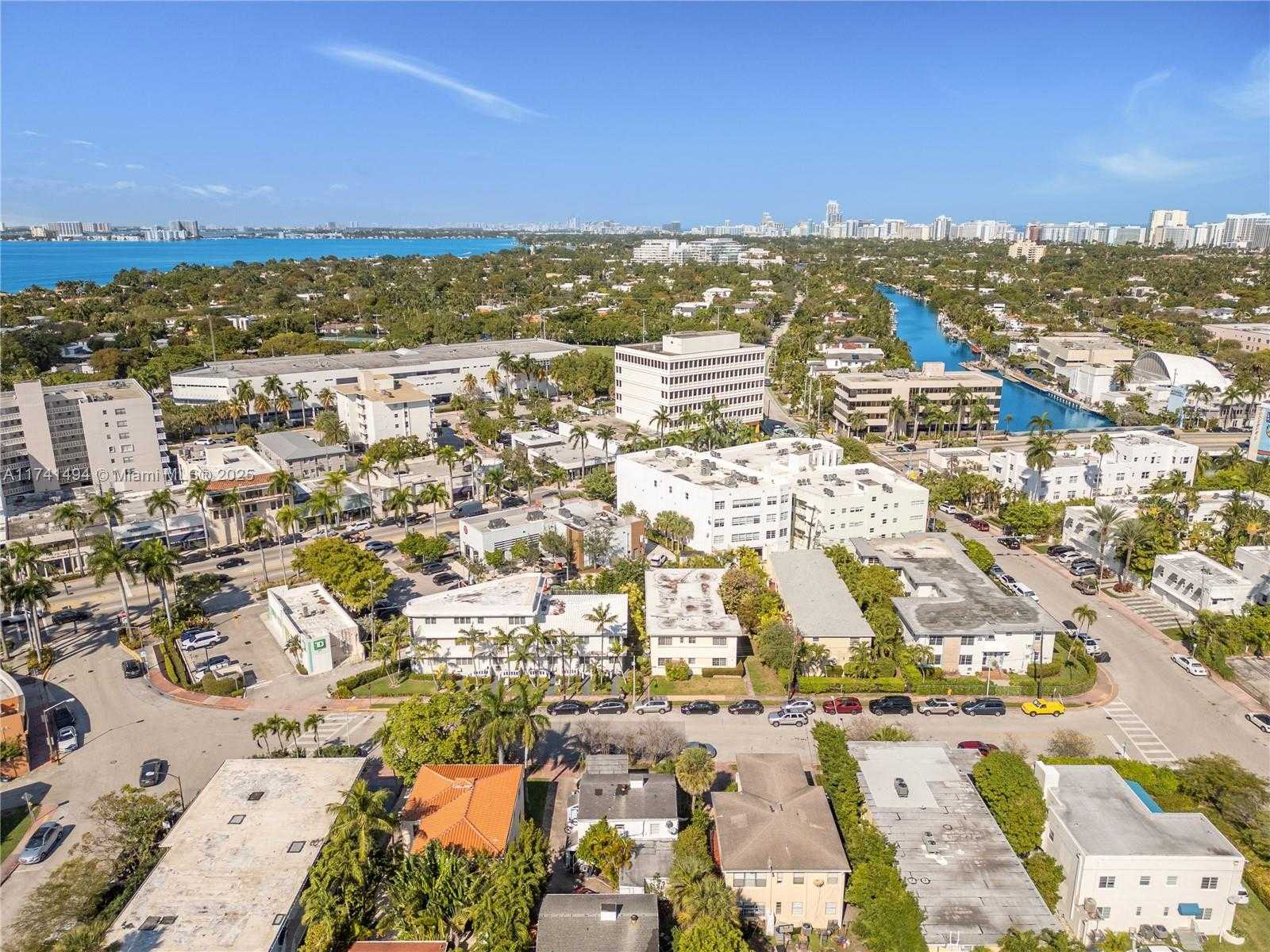 Small Image of 830 WEST 40TH ST, Miami Beach Number 12