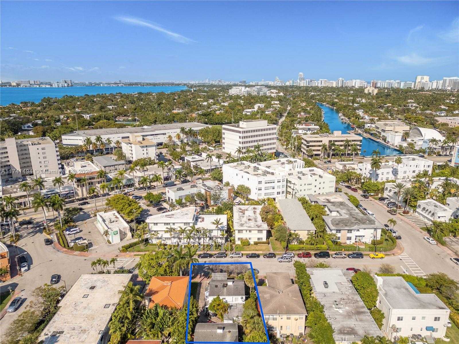 Small Image of 830 WEST 40TH ST, Miami Beach Number 13