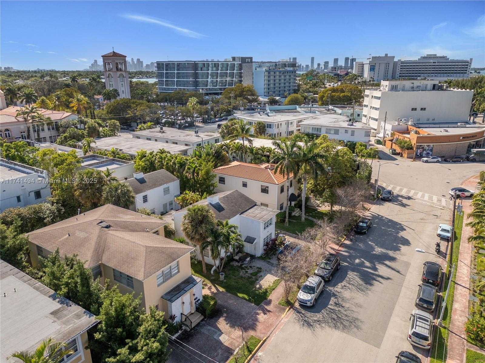 Small Image of 830 WEST 40TH ST, Miami Beach Number 22