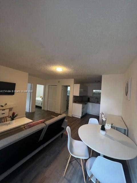 Small Image of 830 WEST 40TH ST, Miami Beach Number 29