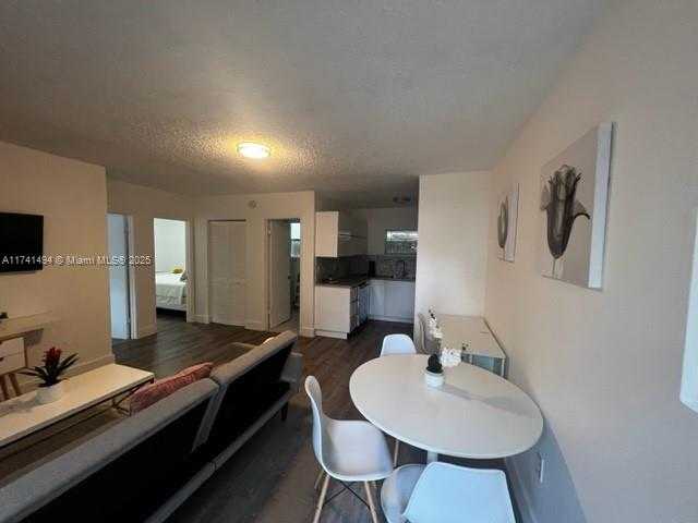 Small Image of 830 WEST 40TH ST, Miami Beach Number 36
