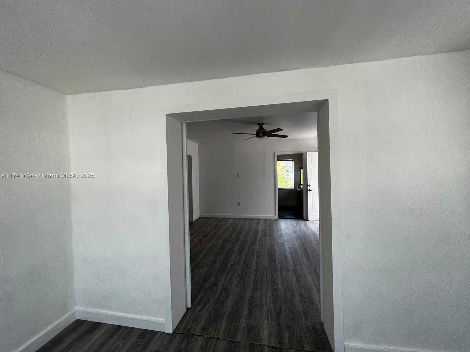 Small Image of 830 WEST 40TH ST, Miami Beach Number 79