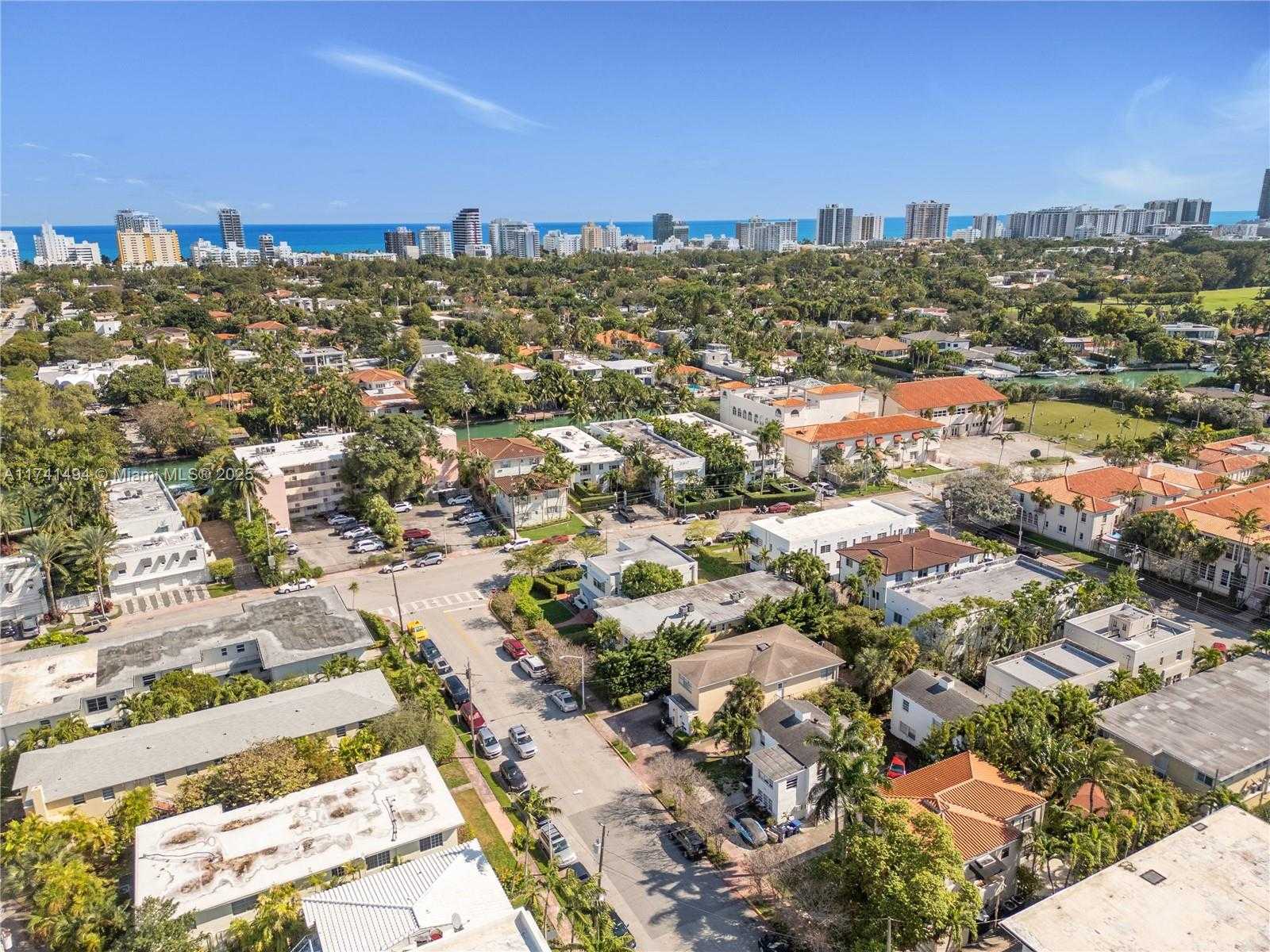 Small Image of 830 WEST 40TH ST, Miami Beach Number 8