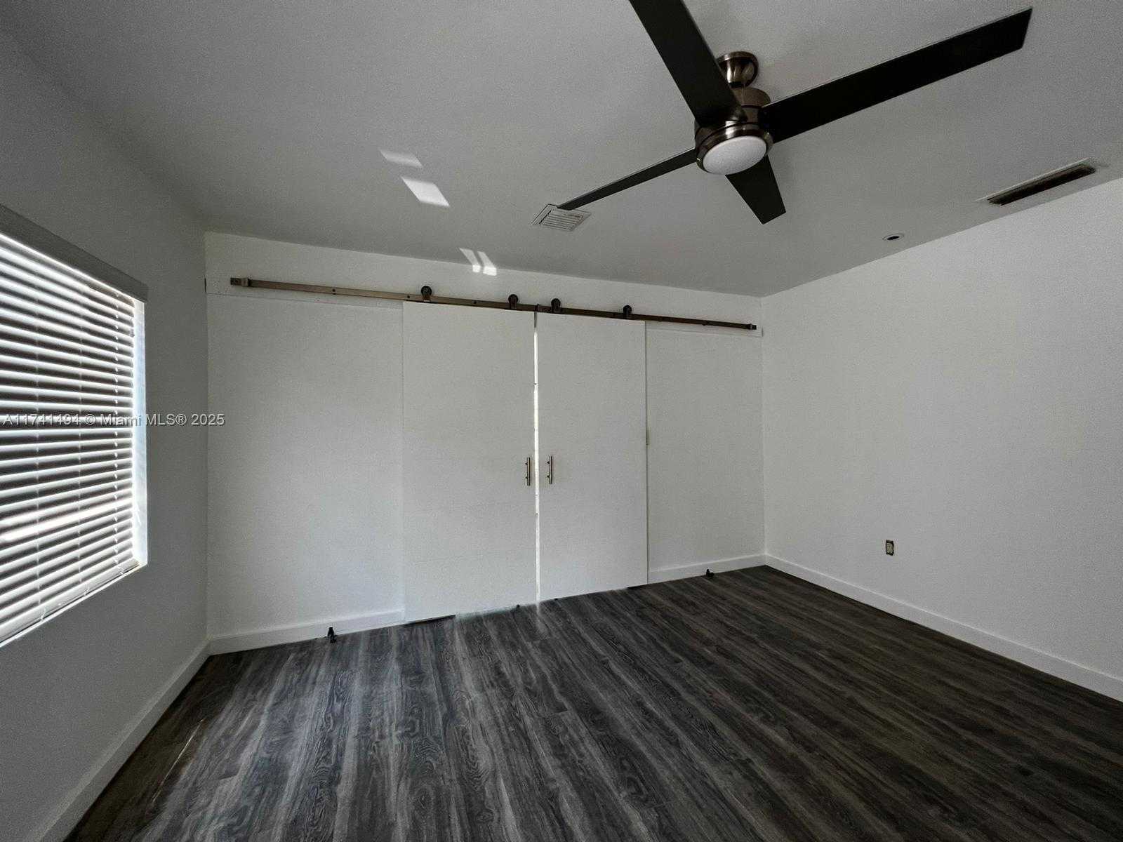 Small Image of 830 WEST 40TH ST, Miami Beach Number 80