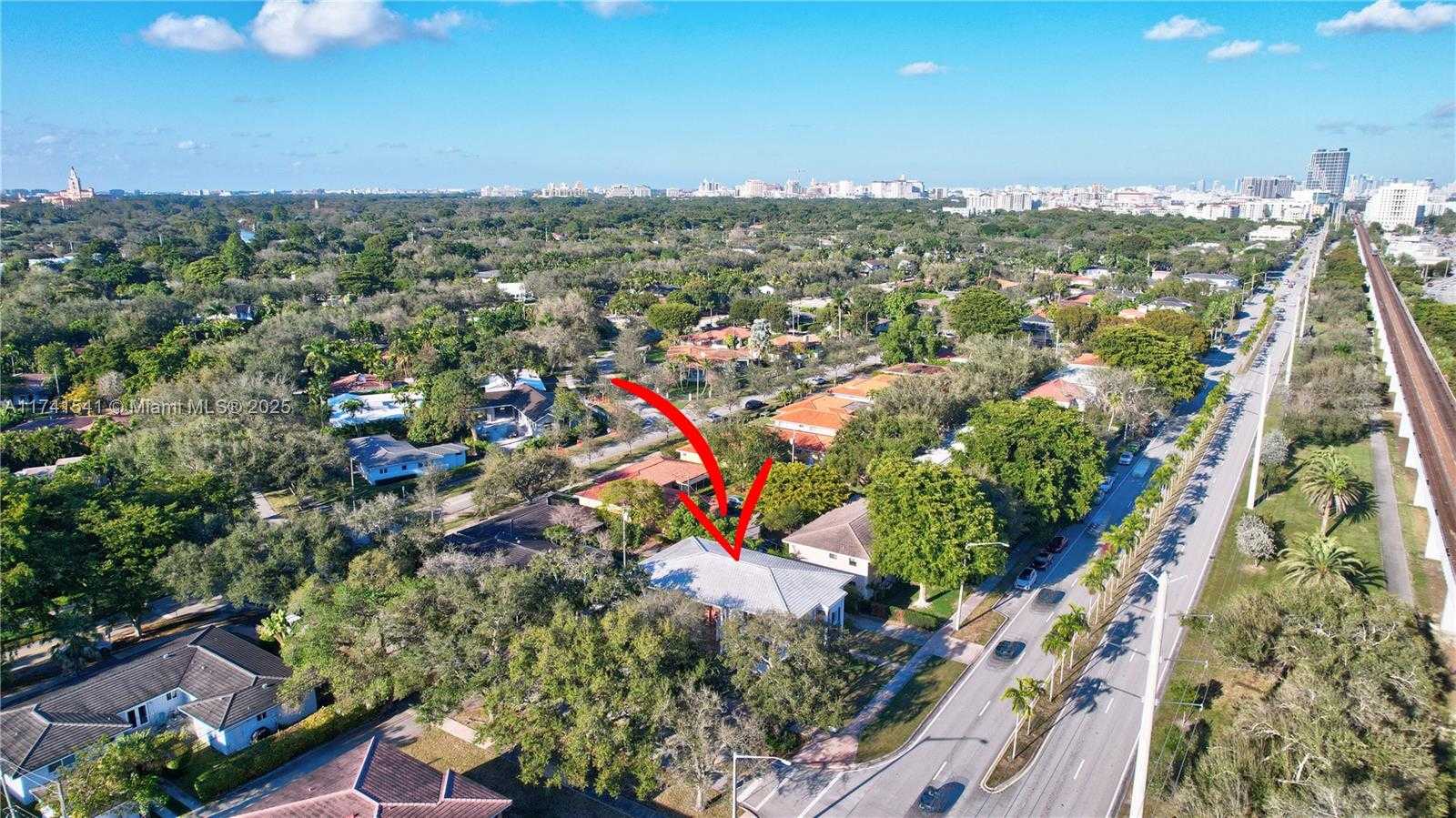 Small Image of 4995 /1050 SISTINA AVENUE #2, Coral Gables Number 11