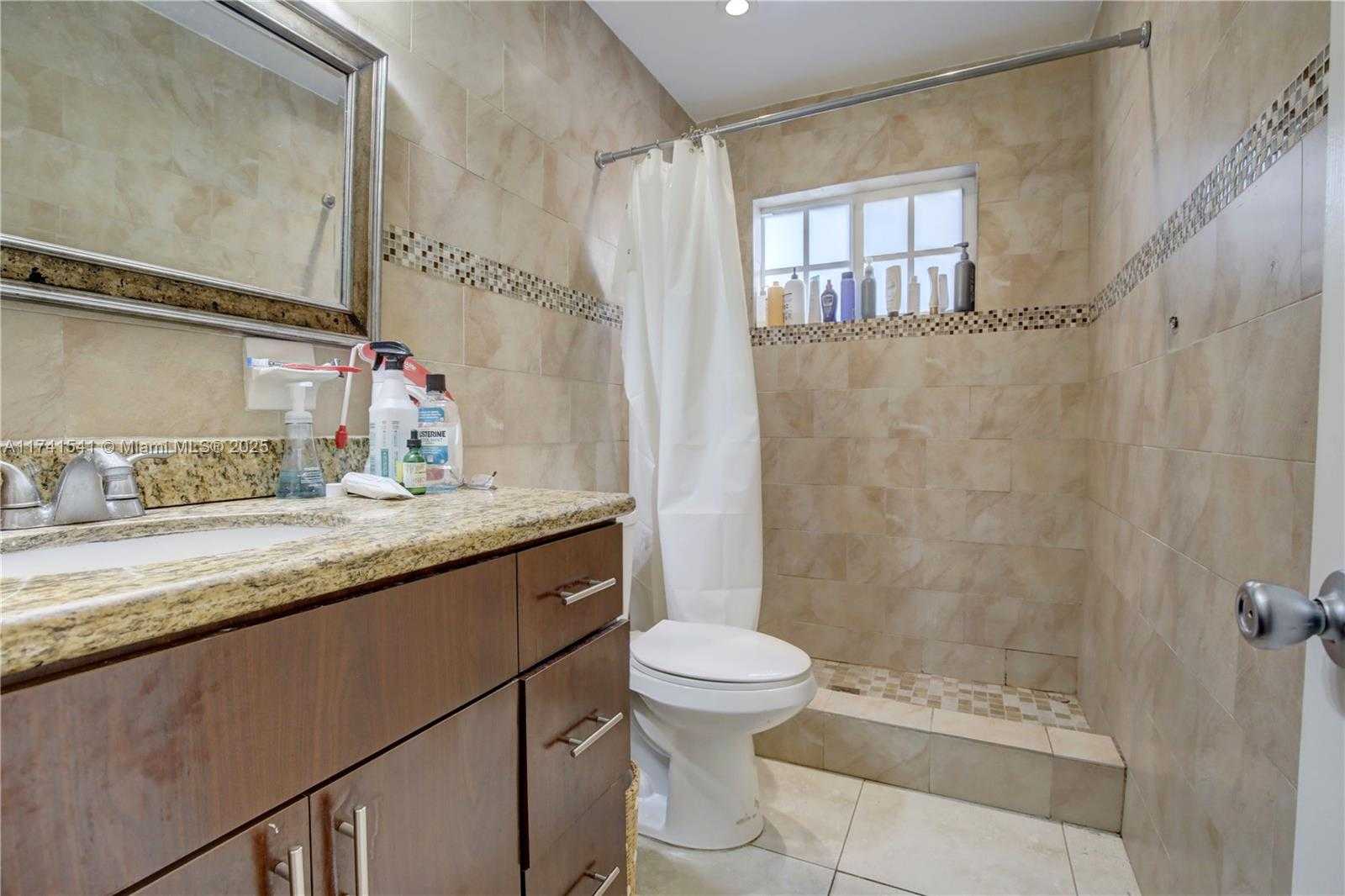 Small Image of 4995 /1050 SISTINA AVENUE #2, Coral Gables Number 23