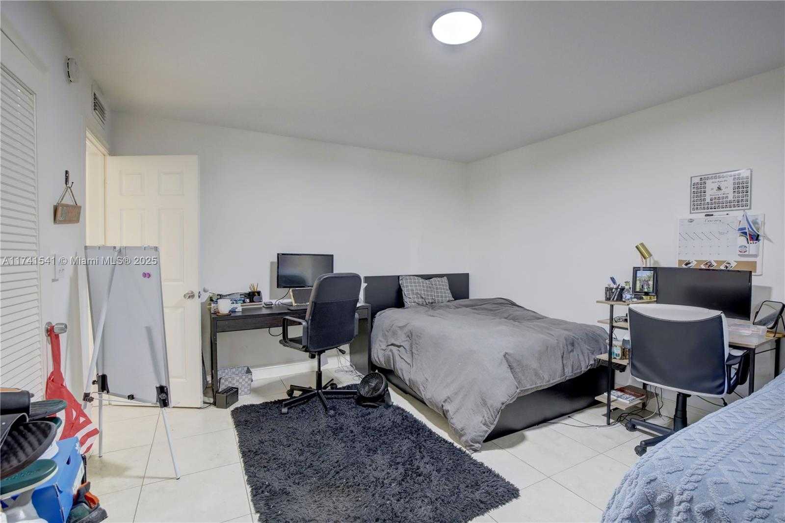 Small Image of 4995 /1050 SISTINA AVENUE #2, Coral Gables Number 29