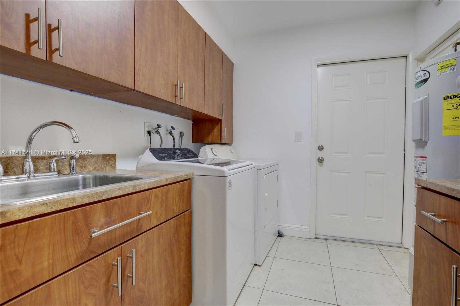 Small Image of 4995 /1050 SISTINA AVENUE #2, Coral Gables Number 39