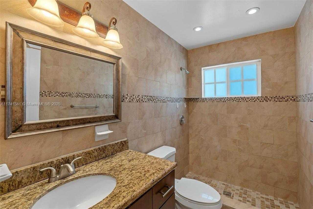 Small Image of 4995 /1050 SISTINA AVENUE #2, Coral Gables Number 44