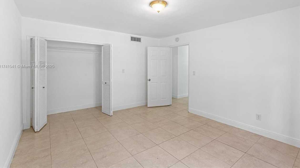 Small Image of 4995 /1050 SISTINA AVENUE #2, Coral Gables Number 45