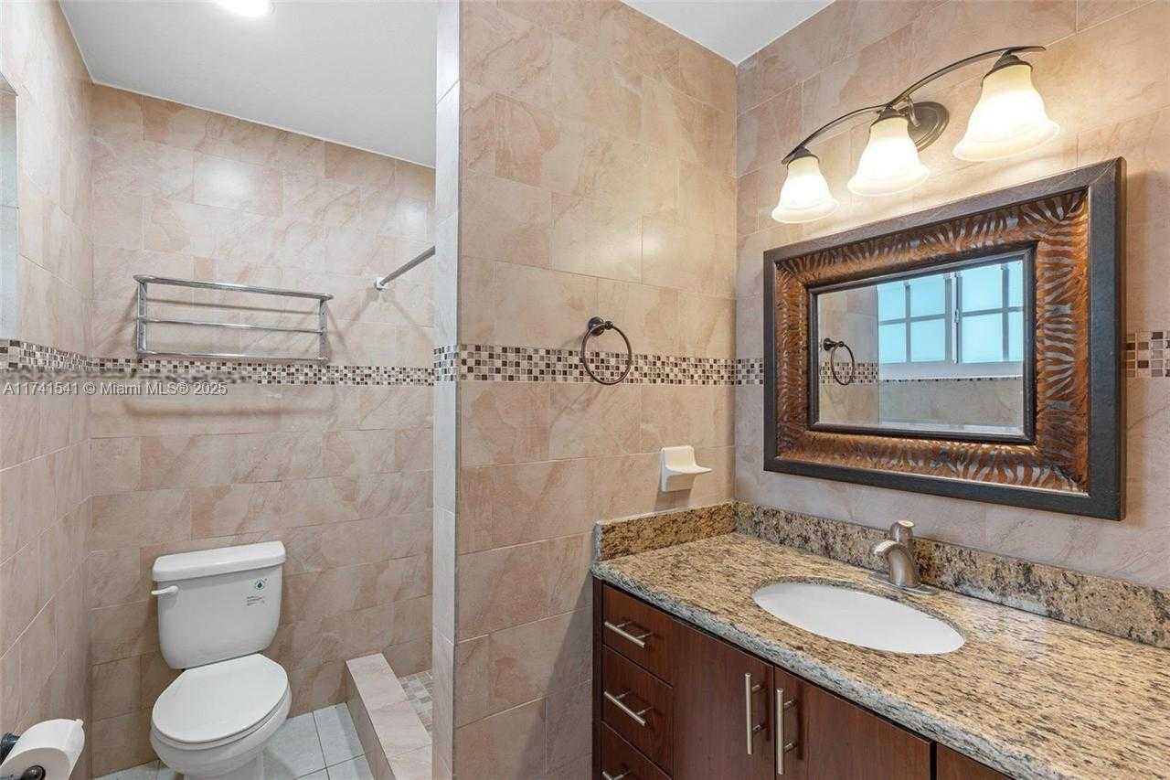 Small Image of 4995 /1050 SISTINA AVENUE #2, Coral Gables Number 48