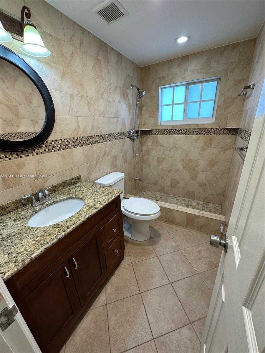 Small Image of 4995 /1050 SISTINA AVENUE #2, Coral Gables Number 63