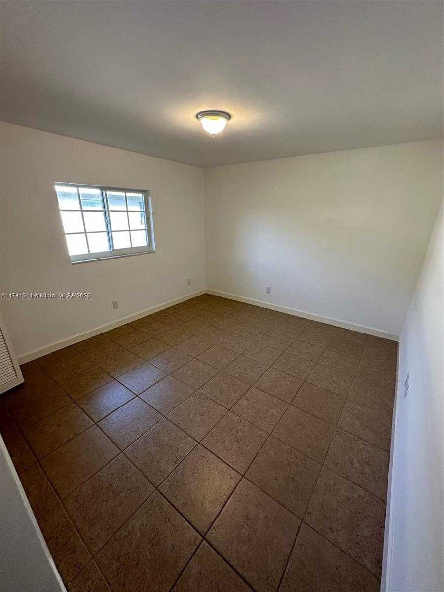 Small Image of 4995 /1050 SISTINA AVENUE #2, Coral Gables Number 64
