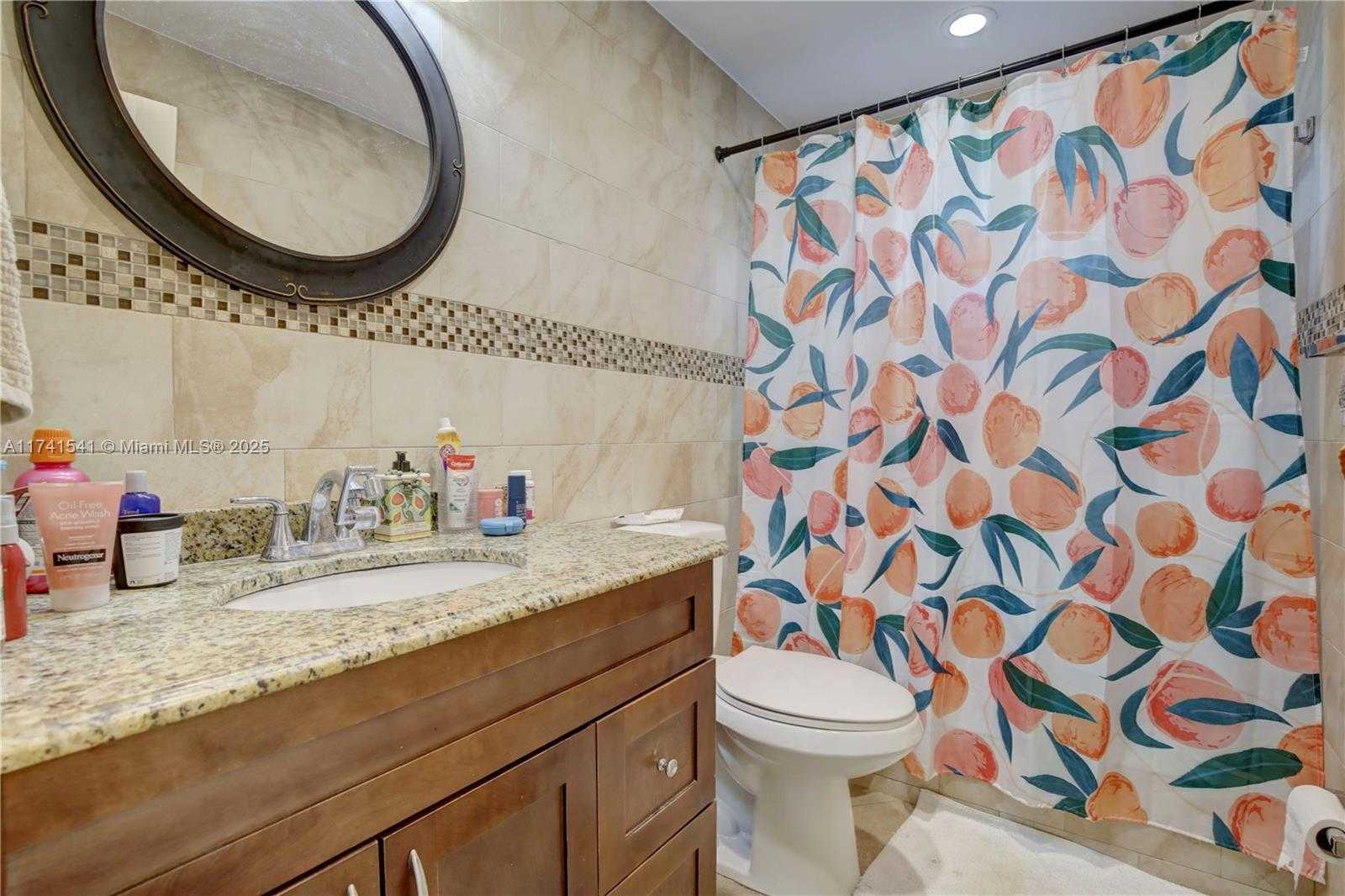 Small Image of 4995 /1050 SISTINA AVENUE #2, Coral Gables Number 77