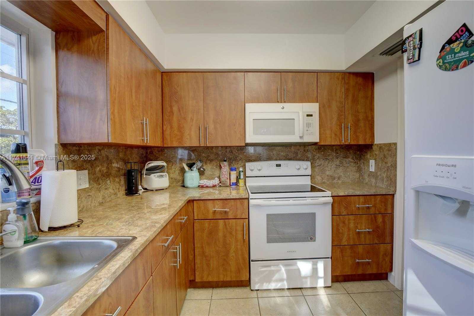 Small Image of 4995 /1050 SISTINA AVENUE #2, Coral Gables Number 90