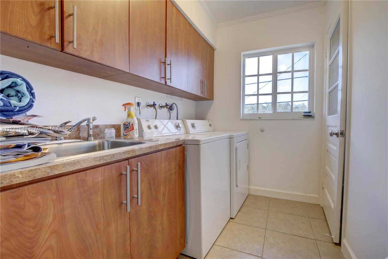 Small Image of 4995 /1050 SISTINA AVENUE #2, Coral Gables Number 91