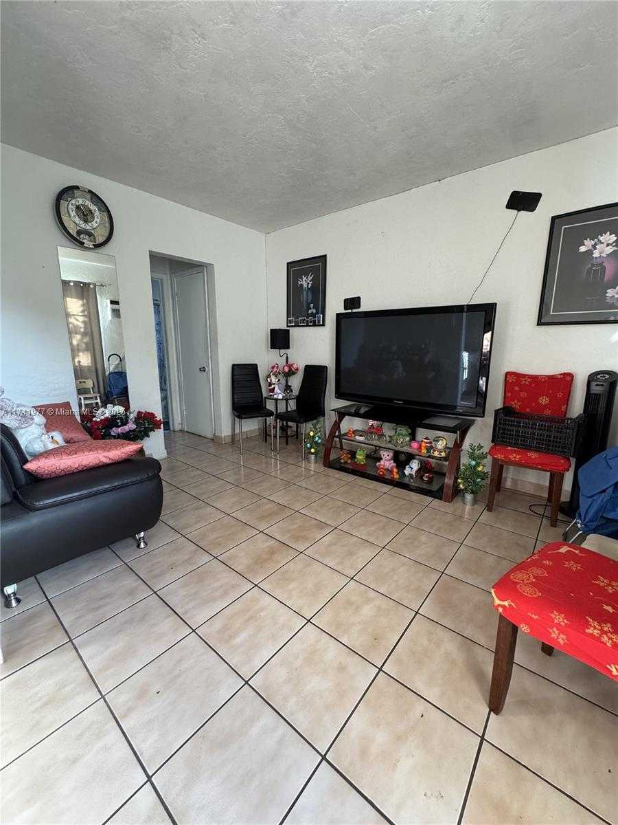 Small Image of 441 SOUTH WEST 10TH ST, Miami Number 10