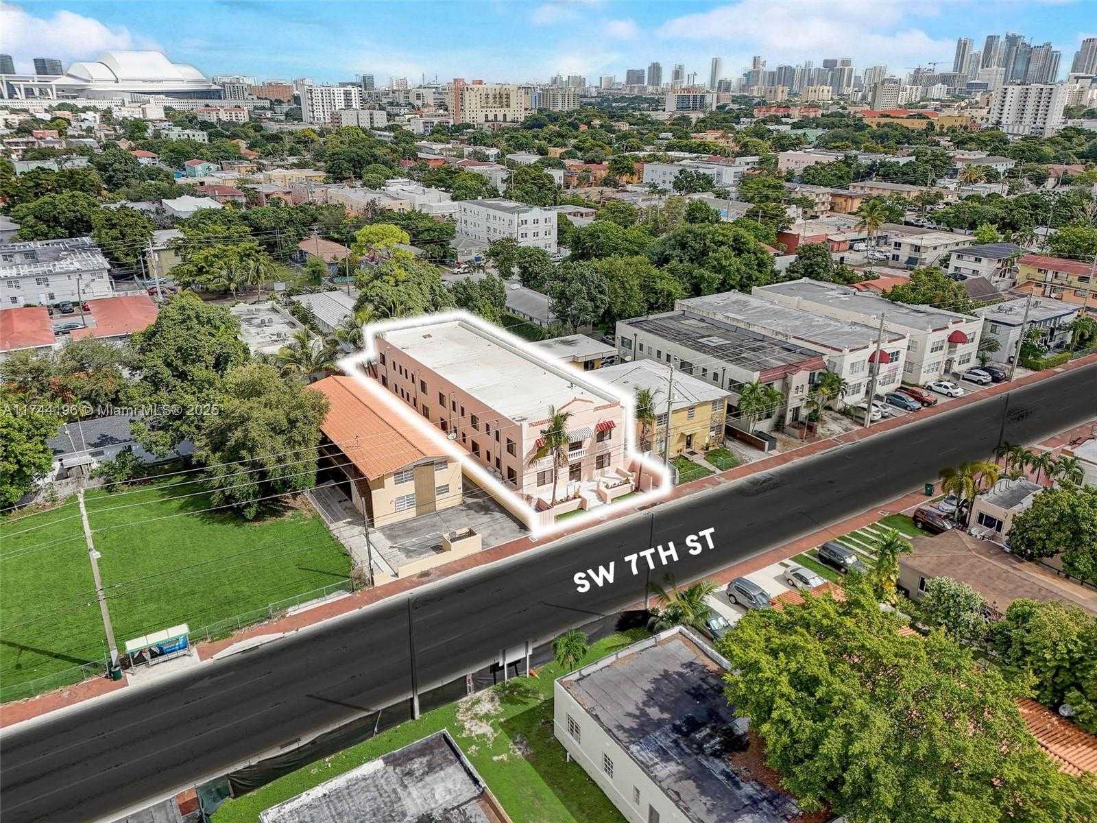 Small Image of 1553 SOUTH WEST 7TH ST #16, Miami Number 5