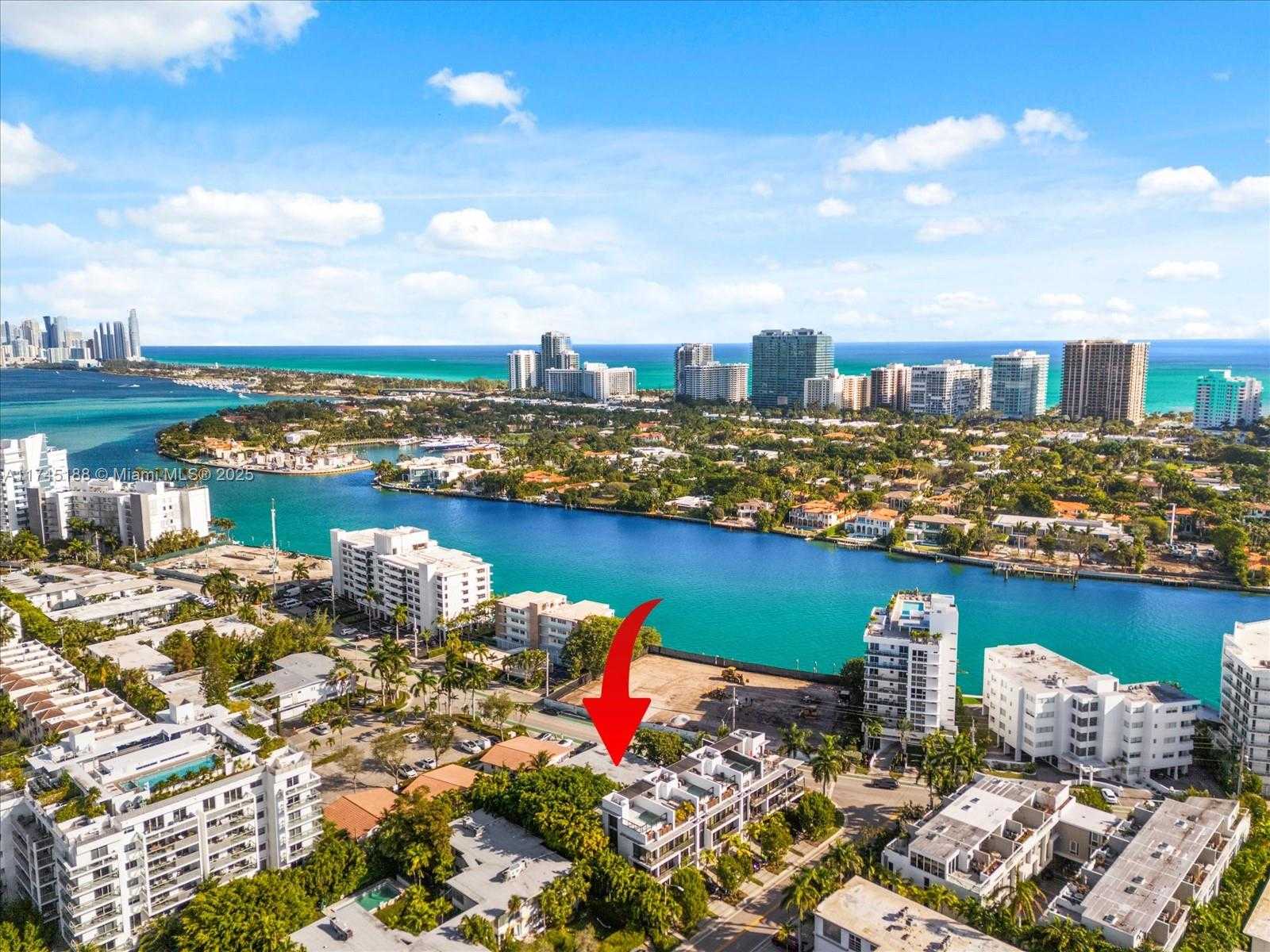 Small Image of 9950 EAST BAY HARBOR DR, Bay Harbor Islands Number 2