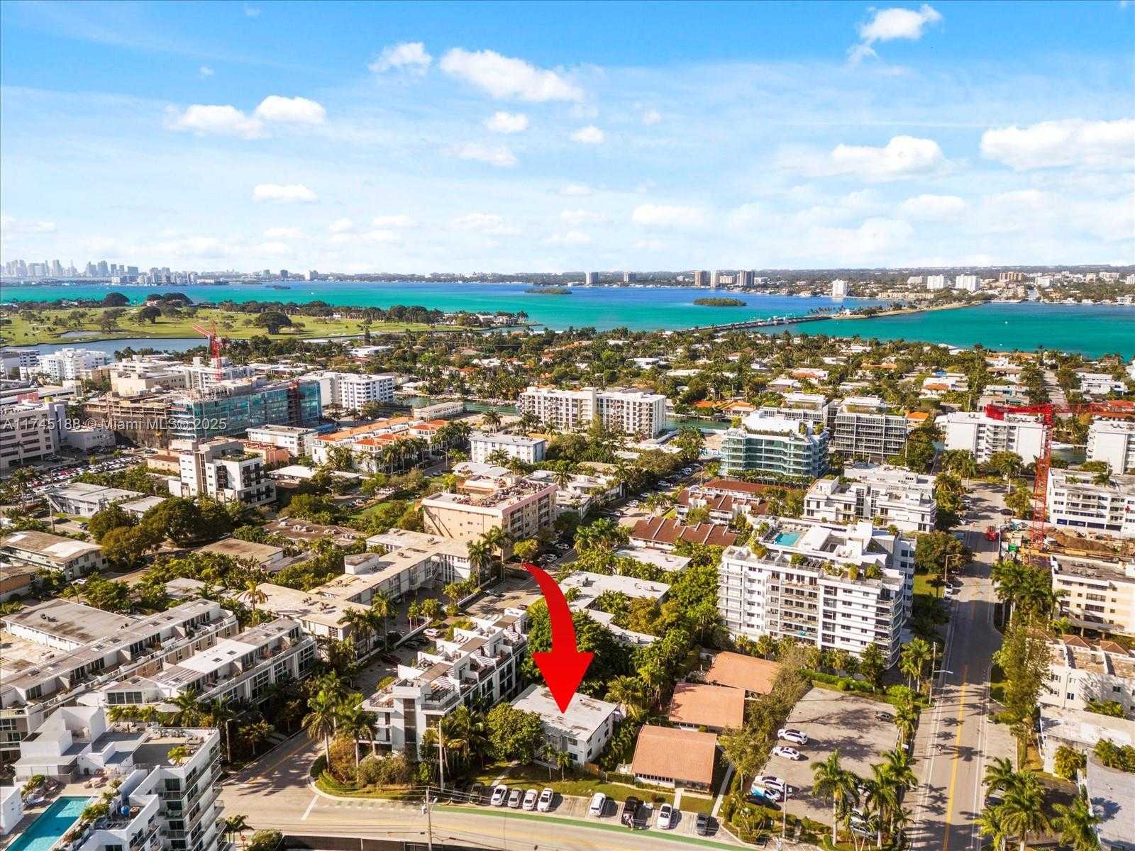 Small Image of 9950 EAST BAY HARBOR DR, Bay Harbor Islands Number 3