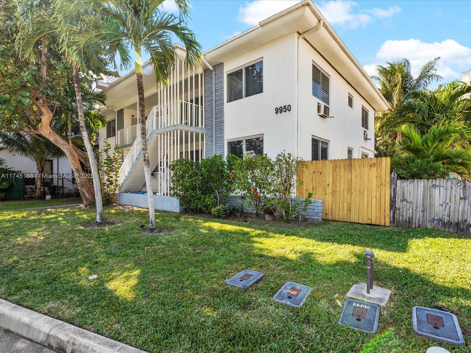 Small Image of 9950 EAST BAY HARBOR DR, Bay Harbor Islands Number 4