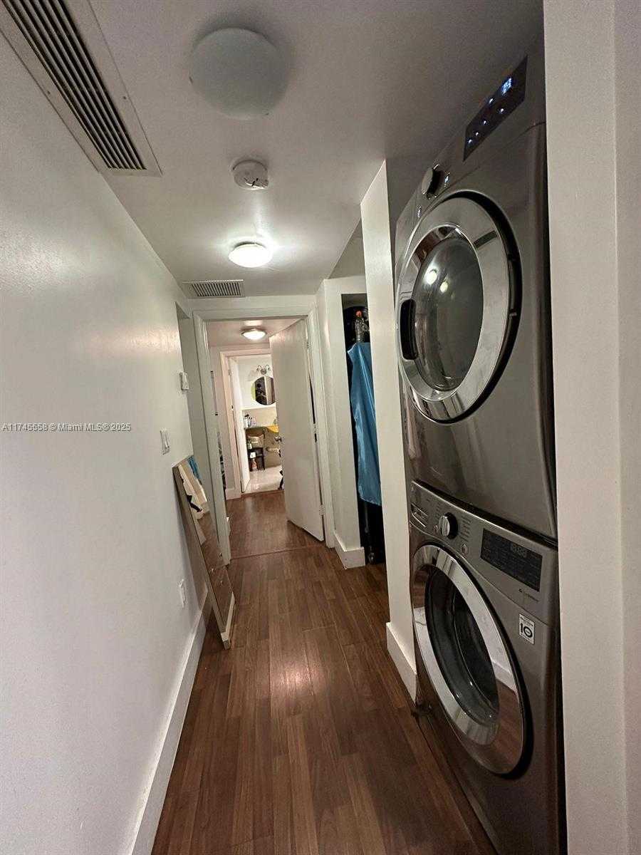 Small Image of 7025 RUE GRANVILLE, Miami Beach Number 10