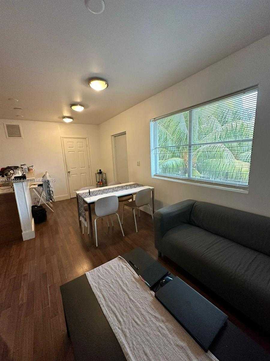 Small Image of 7025 RUE GRANVILLE, Miami Beach Number 7