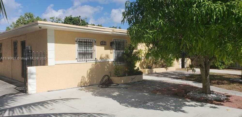 Small Image of 1079 NORTH WEST 112TH TER #3, Miami Number 3
