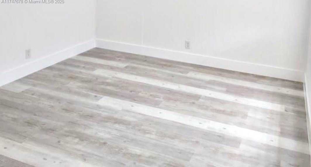 Small Image of 100 NORTH WEST 43RD PL #2, Miami Number 5