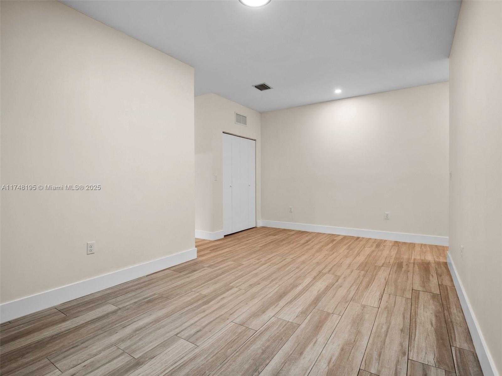 Small Image of 5428 NORTH WEST 3RD AVE, Miami Number 26