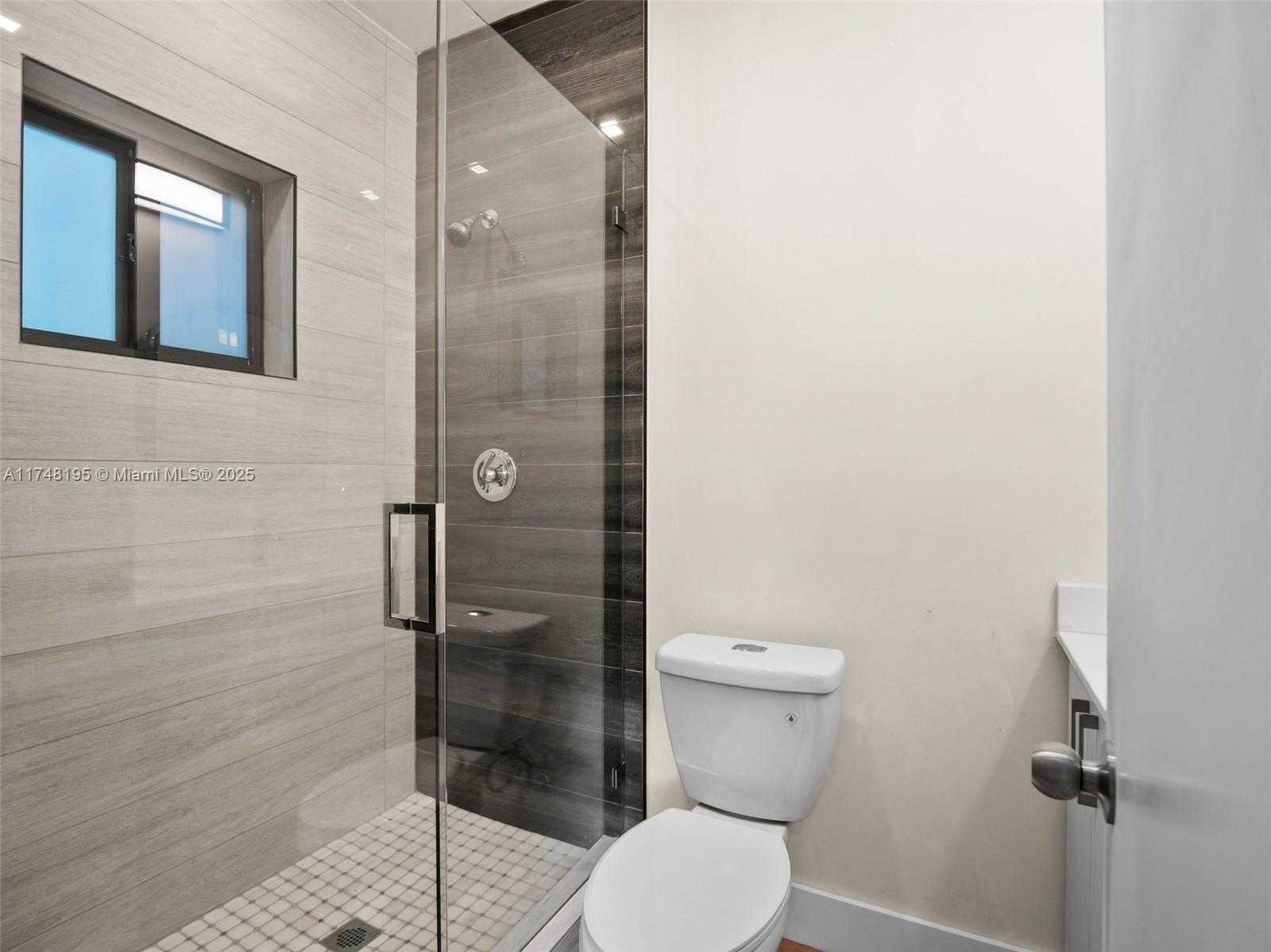 Small Image of 5428 NORTH WEST 3RD AVE, Miami Number 35