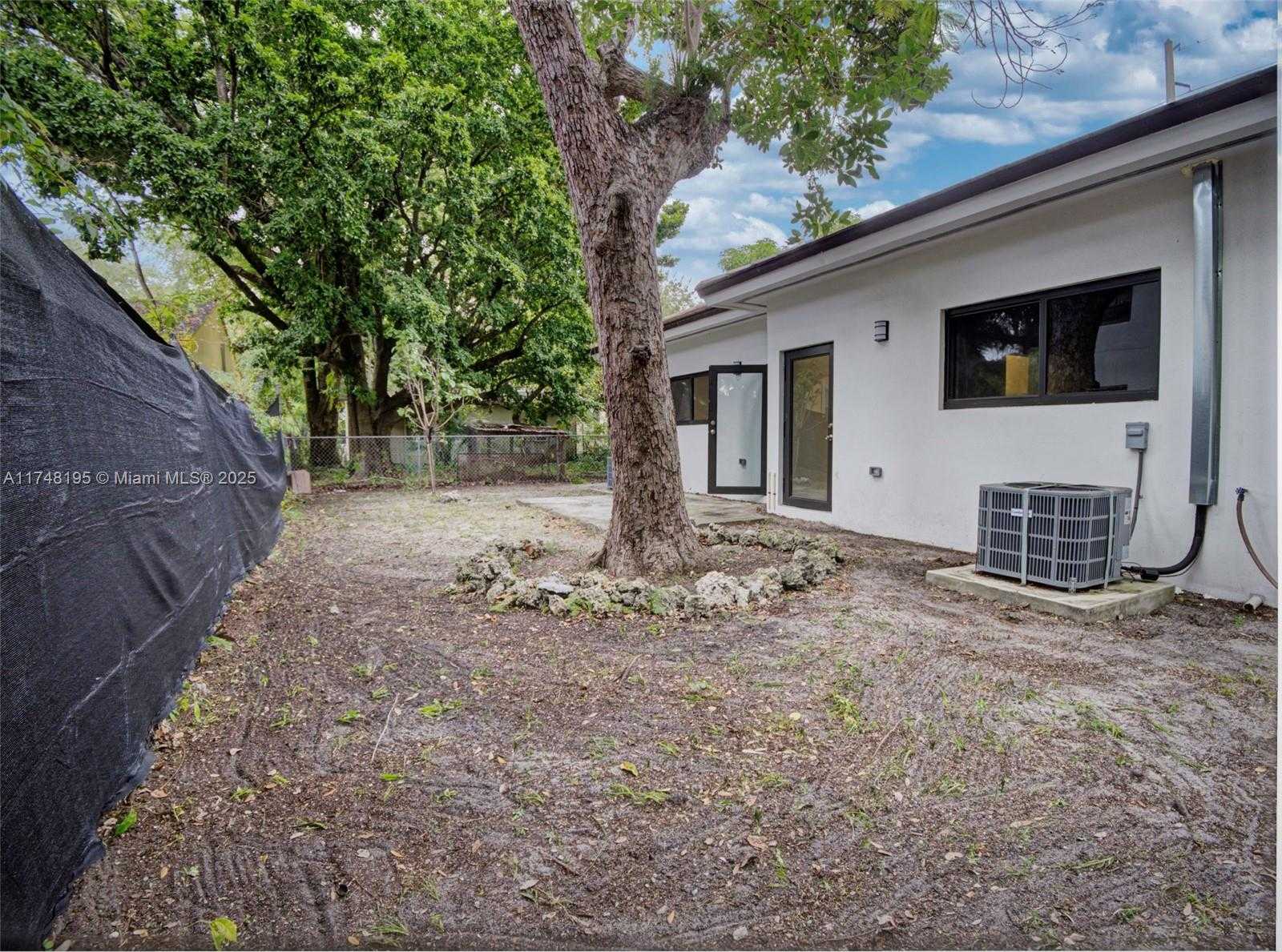 Small Image of 5428 NORTH WEST 3RD AVE, Miami Number 38