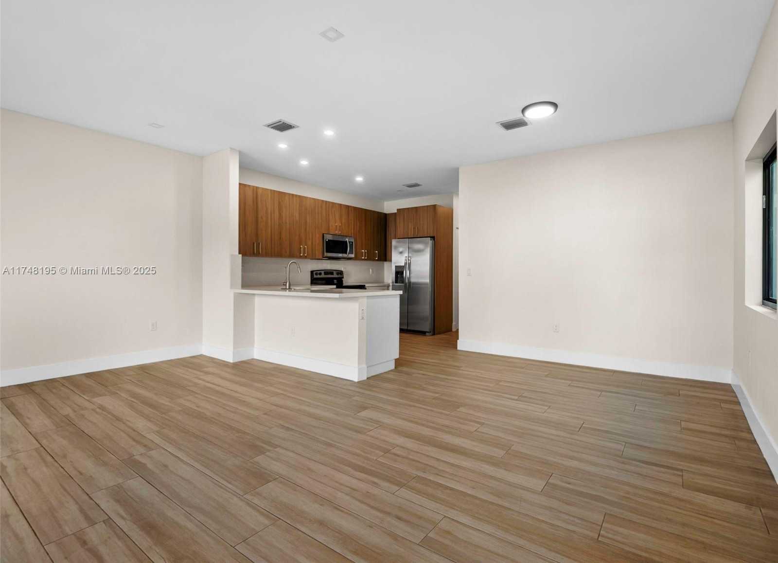 Small Image of 5428 NORTH WEST 3RD AVE, Miami Number 5