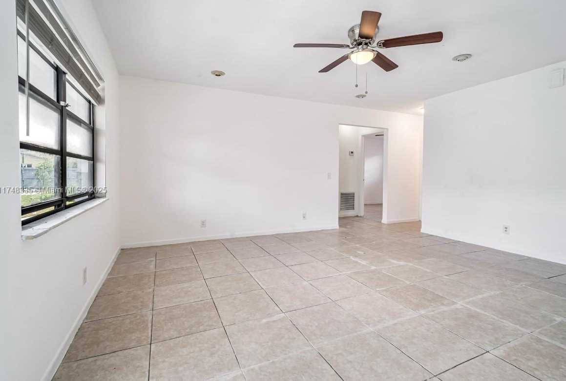 Small Image of 4030 SOUTH WEST 19TH ST #3, West Park Number 4
