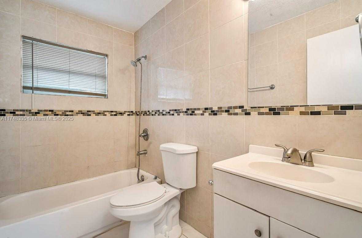 Small Image of 4030 SOUTH WEST 19TH ST #3, West Park Number 5