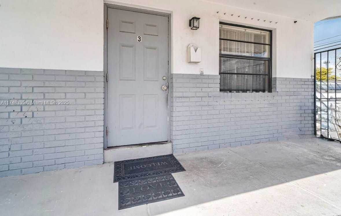 Small Image of 4030 SOUTH WEST 19TH ST #3, West Park Number 7