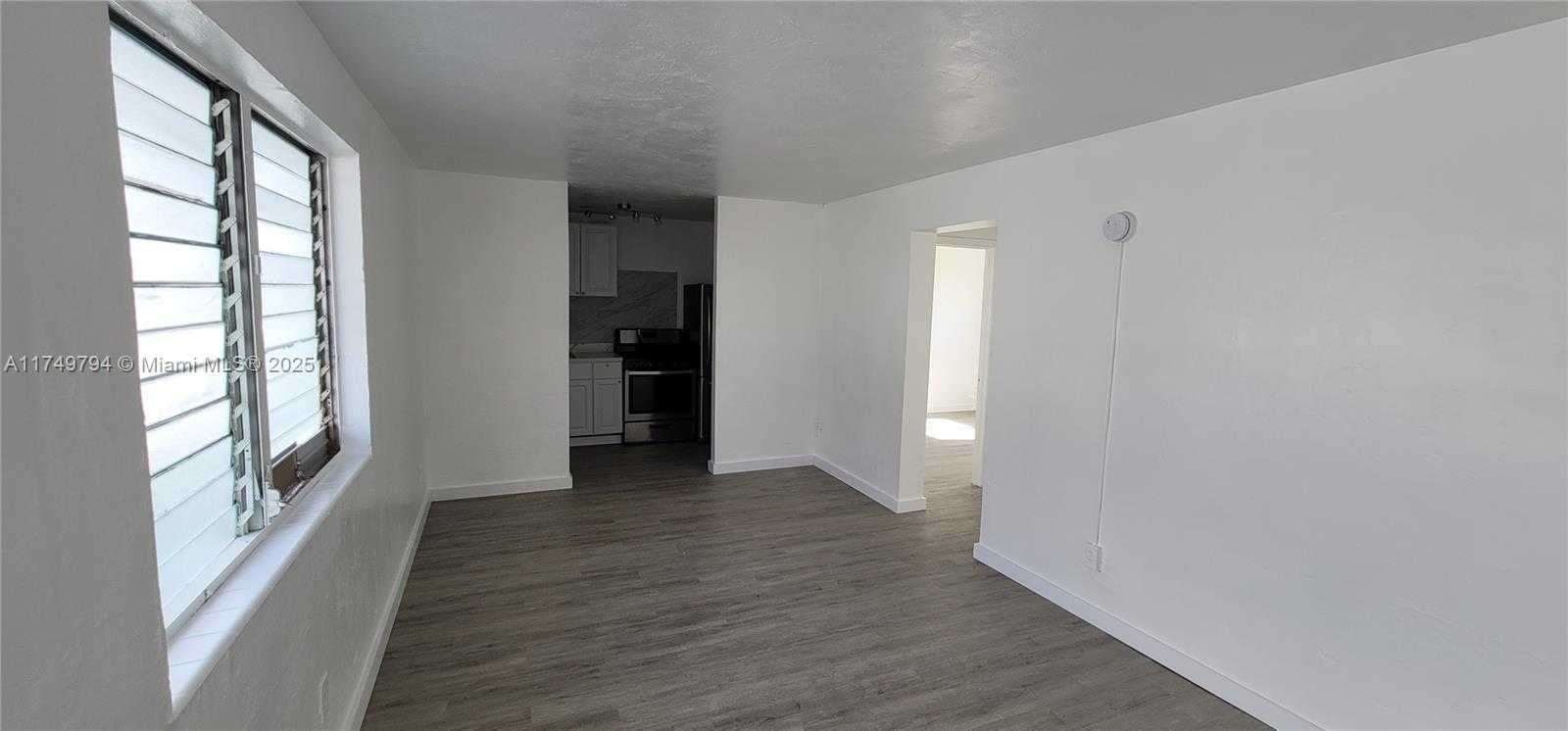 Small Image of 111 SOUTH WEST 18TH AVE #12, Miami Number 13