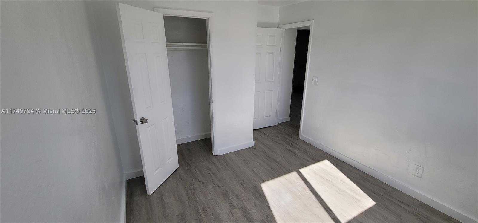 Small Image of 111 SOUTH WEST 18TH AVE #12, Miami Number 17
