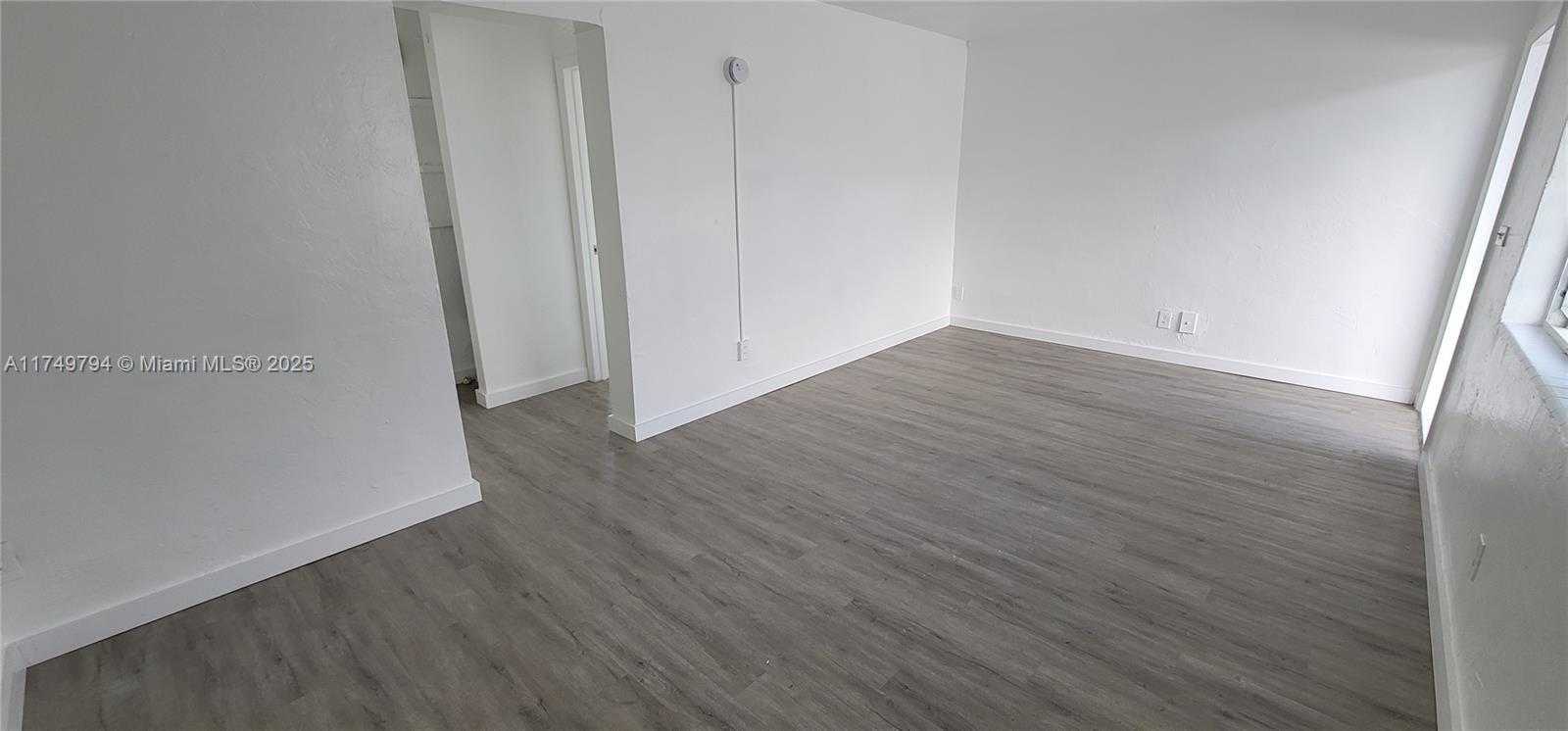 Small Image of 111 SOUTH WEST 18TH AVE #12, Miami Number 3
