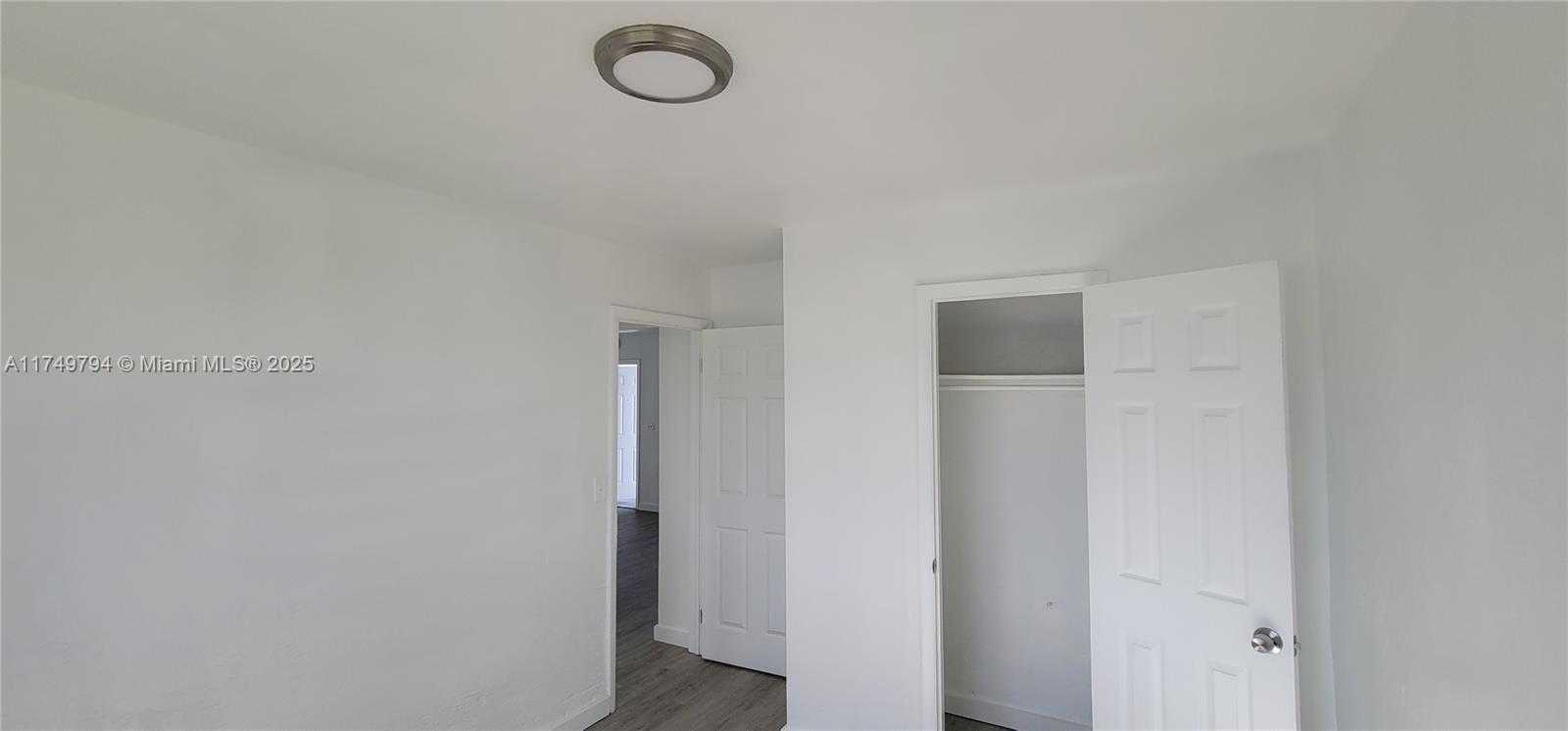 Small Image of 111 SOUTH WEST 18TH AVE #12, Miami Number 6