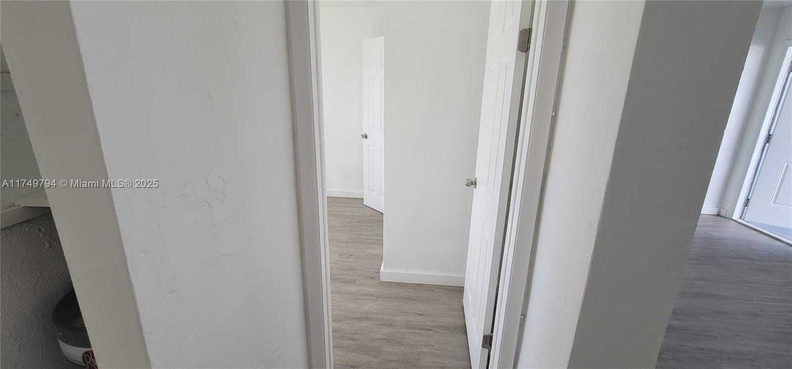 Small Image of 111 SOUTH WEST 18TH AVE #12, Miami Number 8