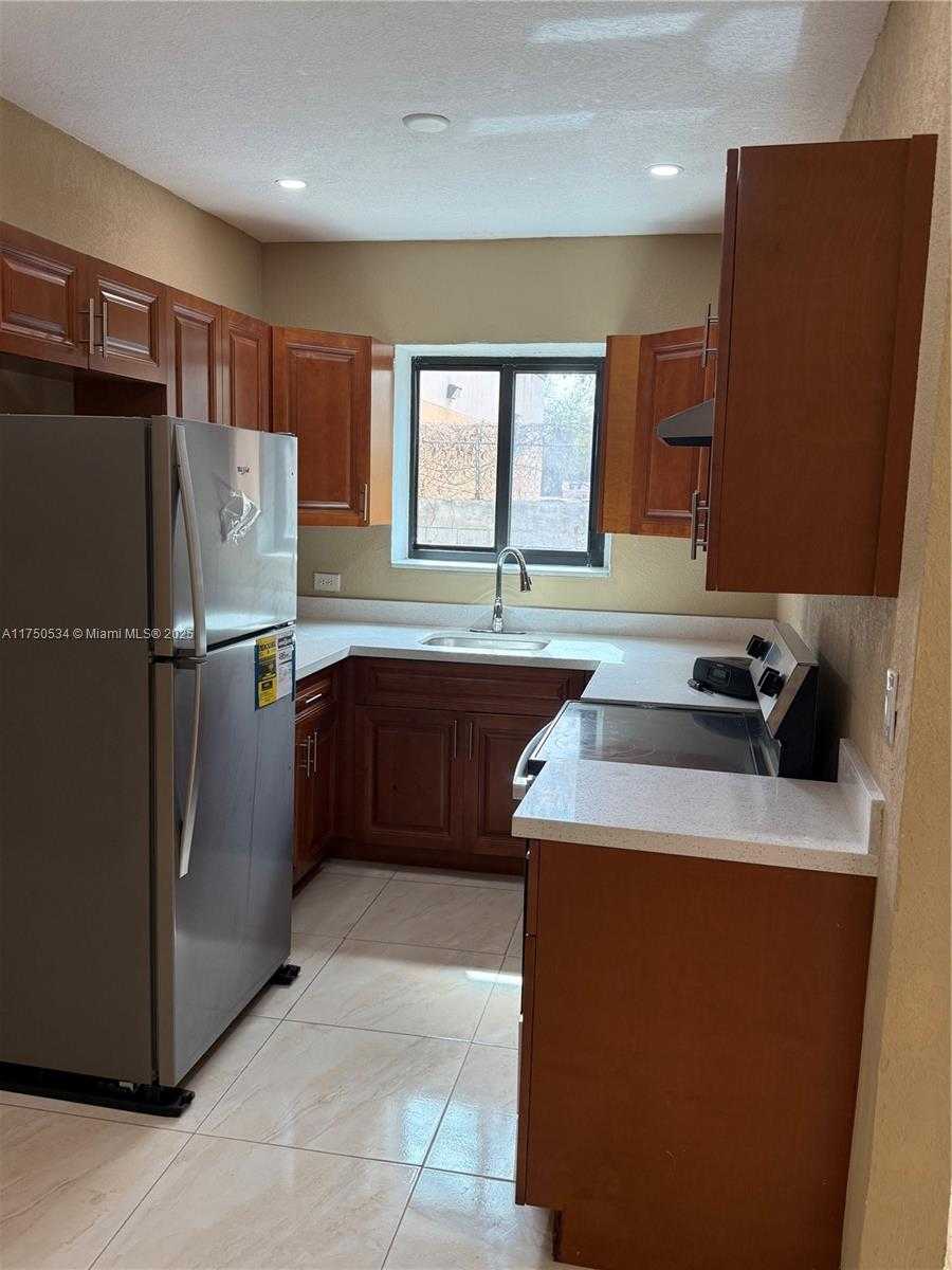 Small Image of 5501 NORTH WEST MIAMI CT, Miami Number 13