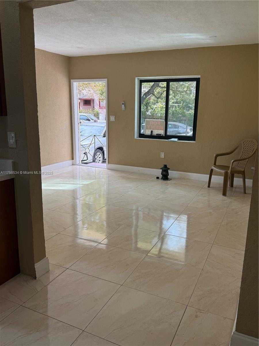 Small Image of 5501 NORTH WEST MIAMI CT, Miami Number 15